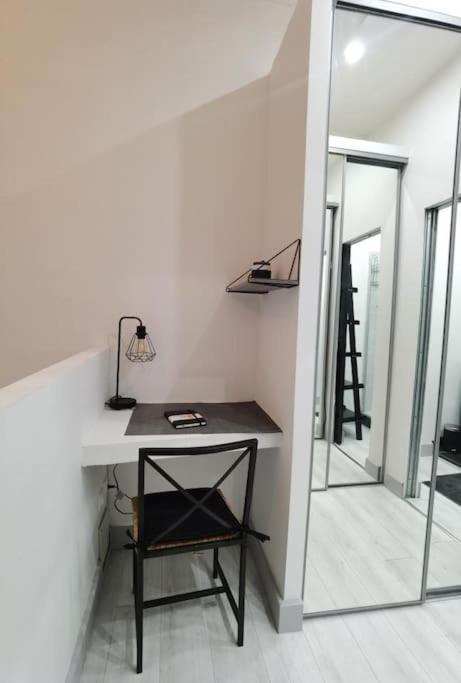 T2 Appartement Lumineux A La Joliette Marseille Exterior photo